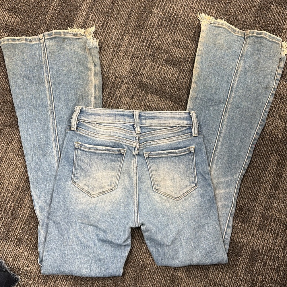 KanCan High Rise Flare size 10 Girls Jeans, Long

Buckle exclusive jean